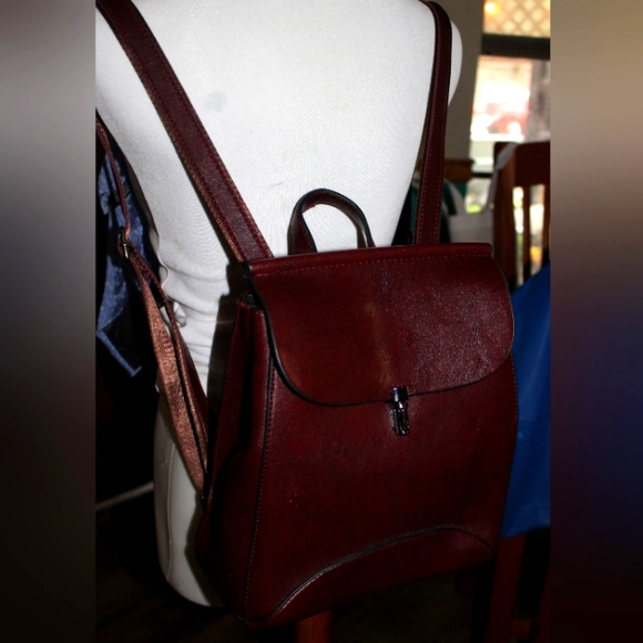 Ladies Convertible Backpack Purse - Picture 6 of 9